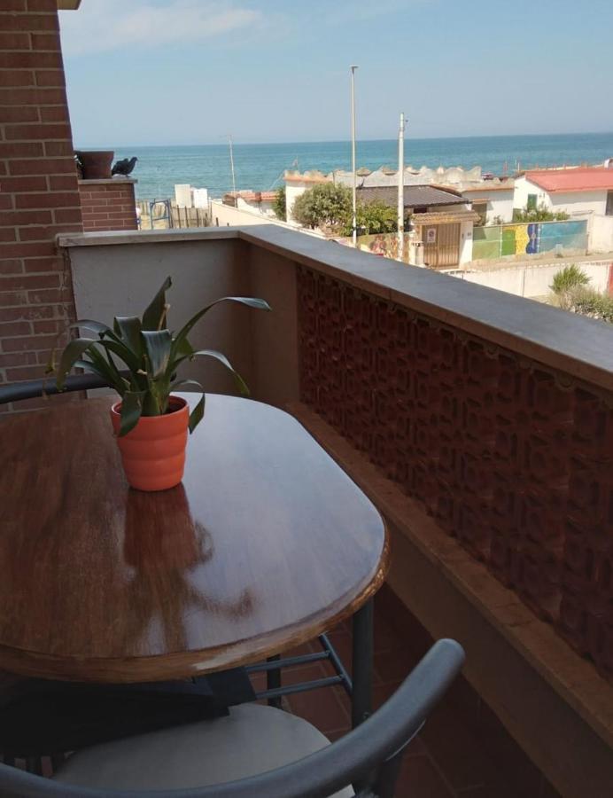 Tula 4 - Appartamento Vista Mare Passoscuro Bagian luar foto