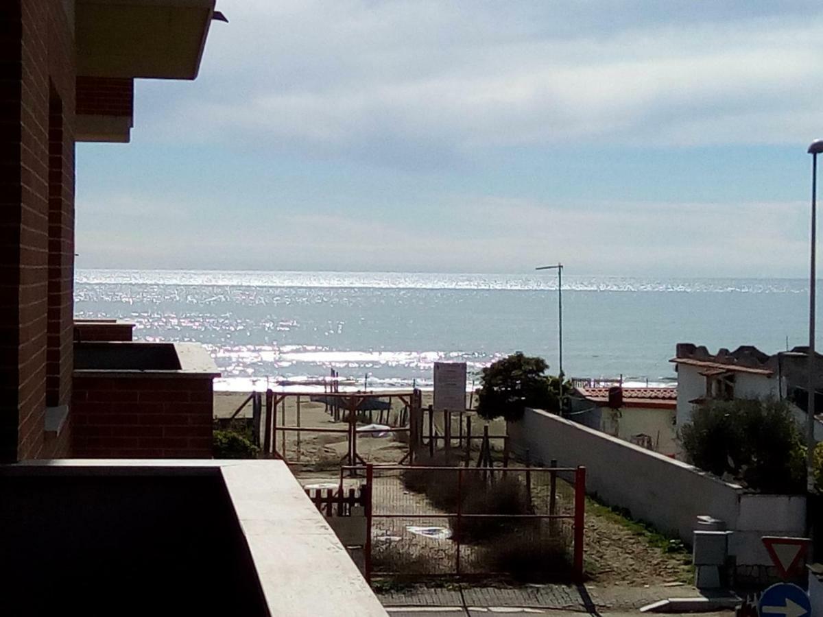 Tula 4 - Appartamento Vista Mare Passoscuro Bagian luar foto